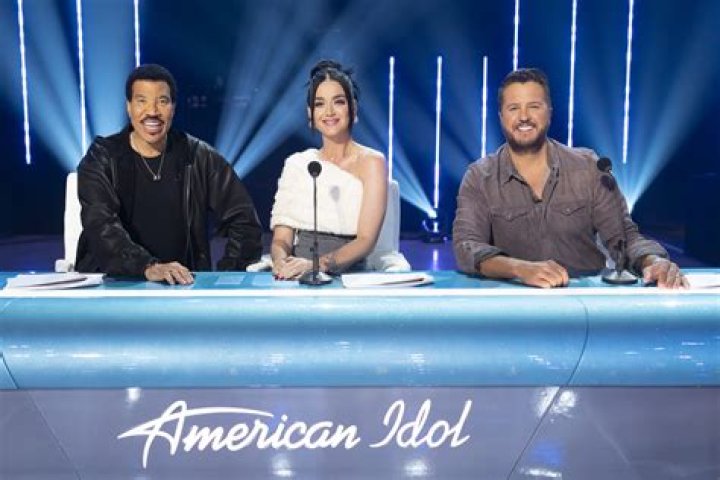 All About American Idol Leah Marlene Hair Style Color And Hat Photos