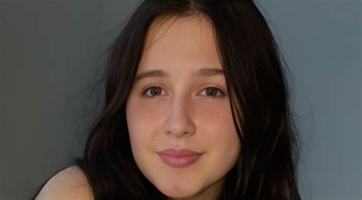 Anna Pniowsky Age, Wiki, Biography, Height: How Old Tall is Actress Anna Pniowsky?