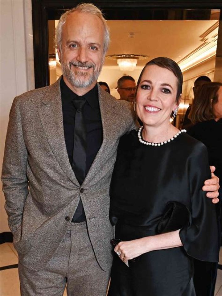 Ed Sinclair Bio, Wiki, Age, Height, Wife, Olivia Colman, Author, Net Worth