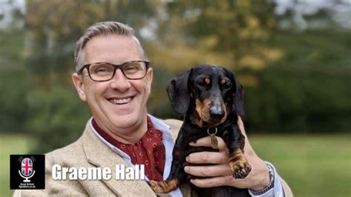 Elinor Perry-Hall: Graeme Hall Dog Trainer Wife Age, Wiki, Biography