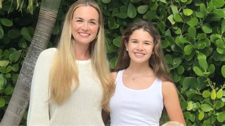 How Old Is Malaika Berenth Mosendane Age? Wikipedia Parents & Family
