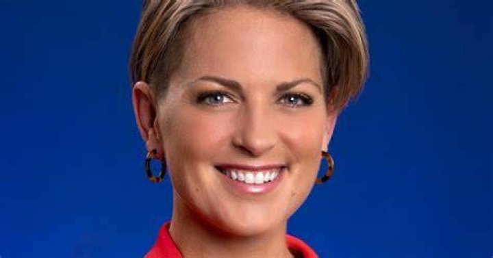 Jamie Yuccas CBS News, Bio, Wiki, Age, Height, Feet, Nationality, Husband, Divorce, Haircut, Salary and Net Worth,