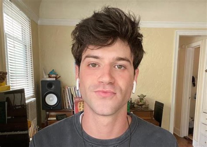 Jonathan Tilkin Age | Wiki, Net worth, Bio, Height, Girlfriend ?