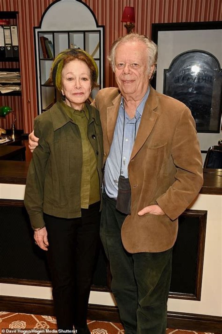 Lady Booth Wikipedia and Age: Ted Olson Wife Age Difference