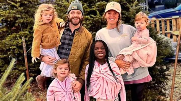 Lauren Akins Net worth, Wiki, Bio, Husband, Height, Wedding, Kids, Adoption