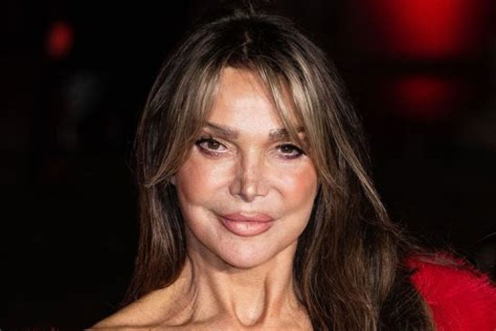 Lizzie Cundy Biography, Wiki, Age, Height, Boyfriend, Net worth