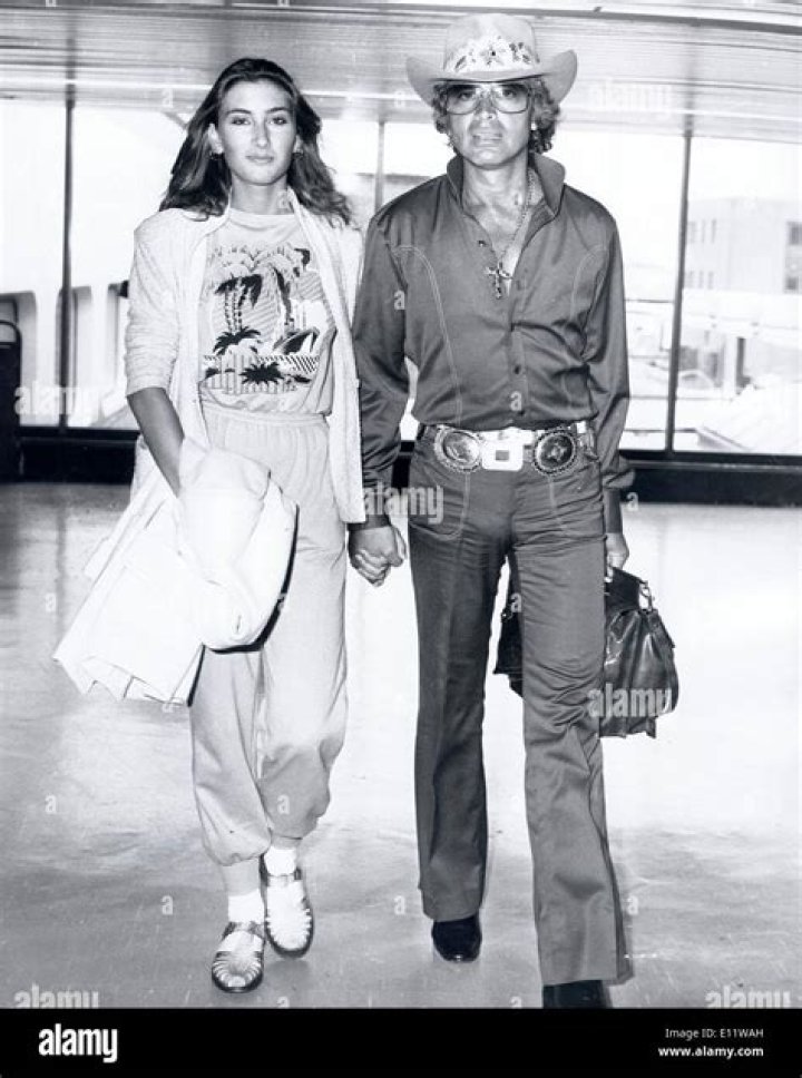 Louise Dorsey: Engelbert Humperdinck And Patricia Healey Daughter Is An Actress