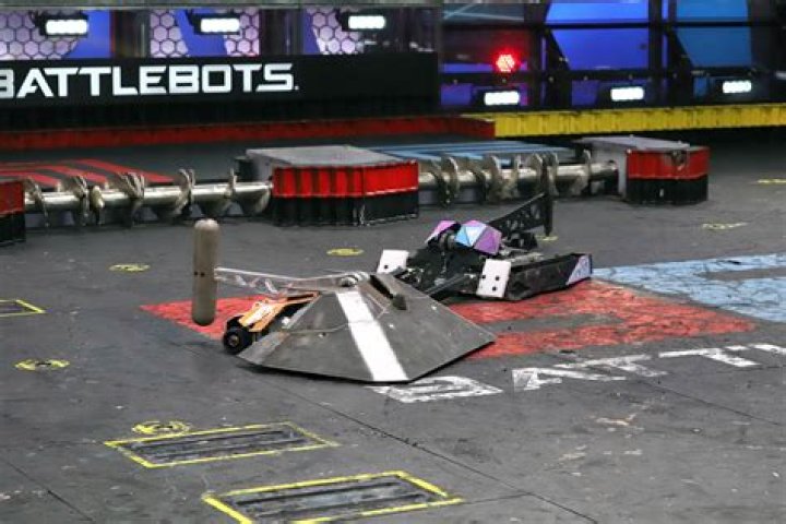 Meet Victor Soto From Team Rotator In Discovery’s Battlebots