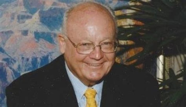 Obituary: Who Is Investor Don Lucas? Death Cause – What Happened To Donald Lucas Theranos?