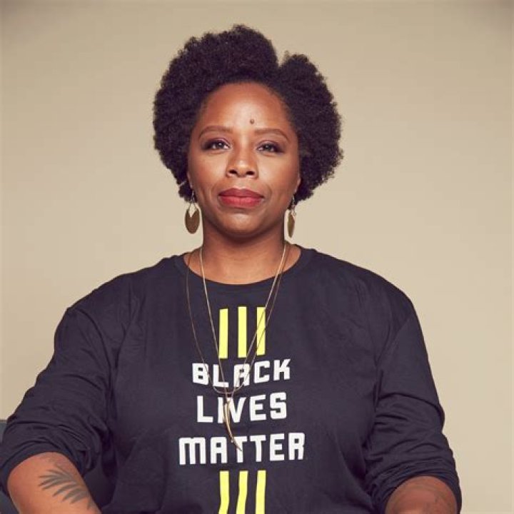 Patrisse Cullors Net Worth (Black Lives Matter) Age, Husband, Married, Family