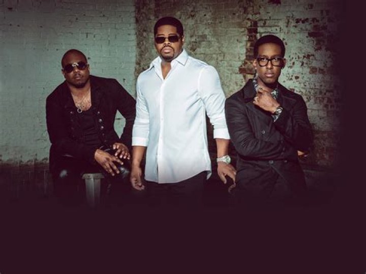 R. Kelly’s
I’ll Never Leave Lyrics