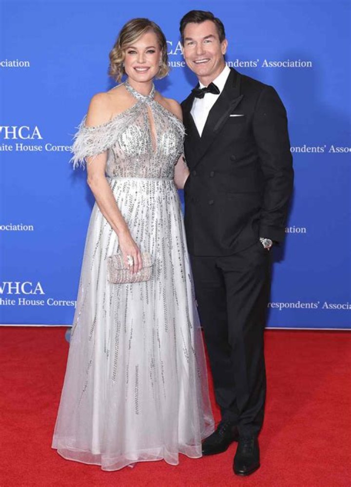 Rebecca Romijn: Husband, net worth, tattoos, smoking & body measurements