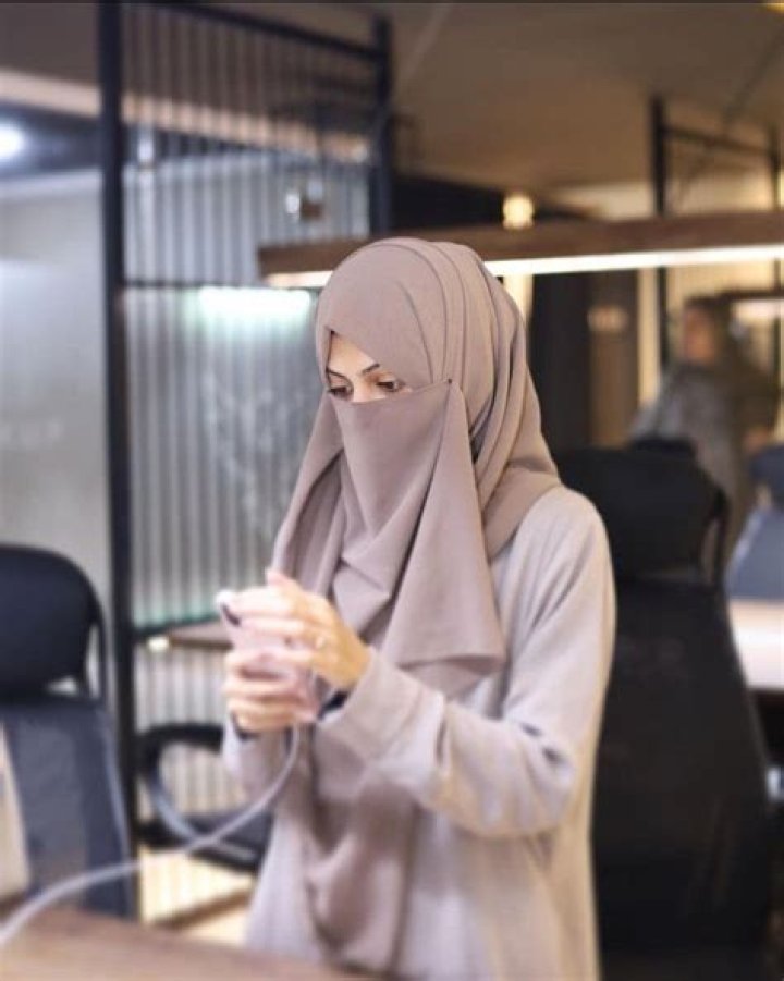 SmokeHijabi Age, Real Name, Net Worth, Height – Aqsa M Malik Wiki