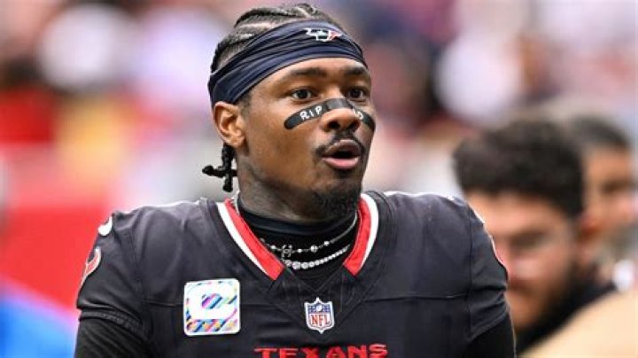 Stefon Diggs Bio, Wiki, Age, Height, Girlfriend, Brothers, Contract, Stats and Net Worth