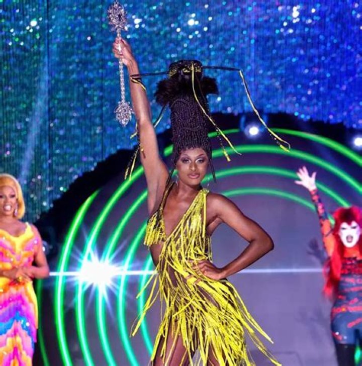 Symone Drag Queen Age, Wiki, Biography Instagram, Real Name Reggie Gavin