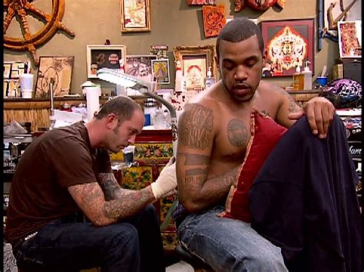 Theo Walcott: Wife, net worth, tattoos, smoking & body facts