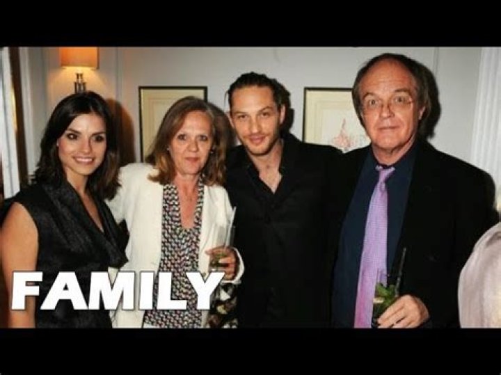 Tom Riley parents: Who are Tom Riley parents?