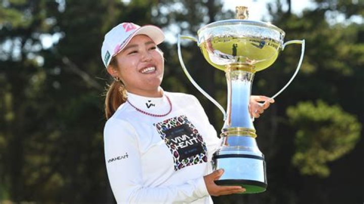 Who Is Ayaka Furue? Everything To Know About The Golfer