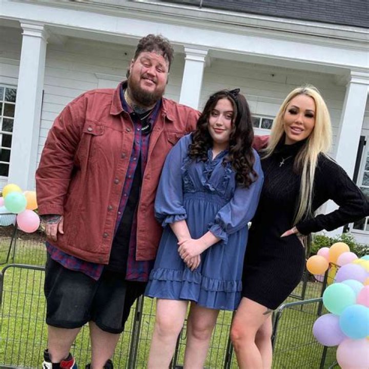 Who Is Bunnie Xo? Everything You Need To Know About The Model And Jelly Roll’s Wife