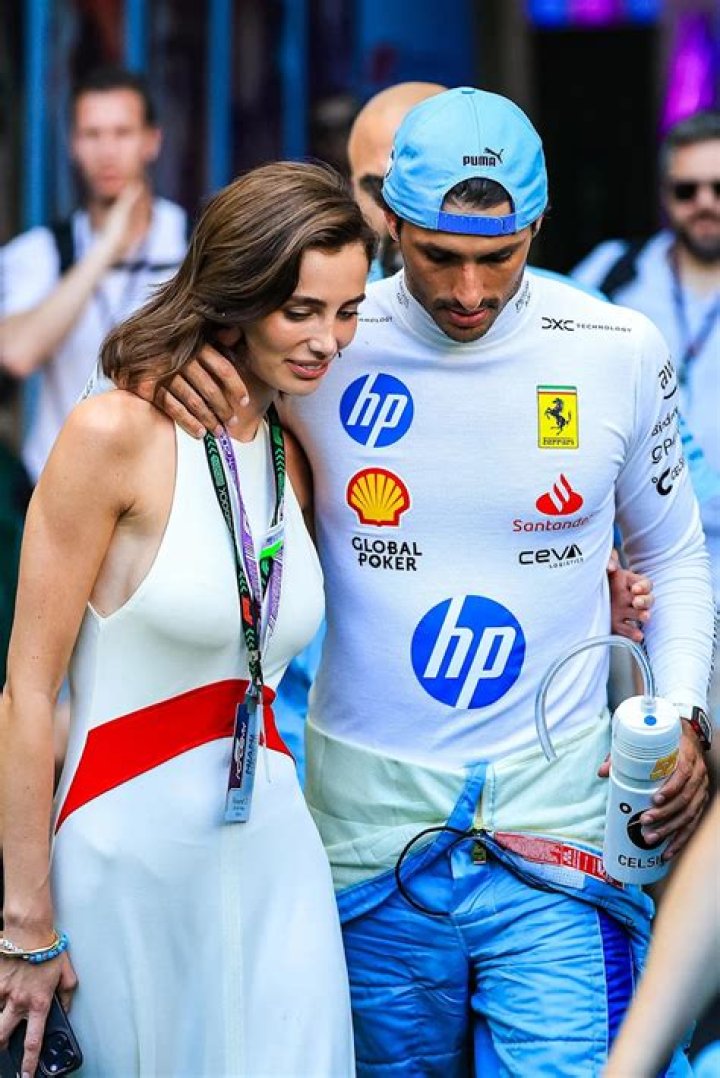 Who Is Carlos Sainz Jr Girlfriend Isabel Hernaez? Everything To Know
