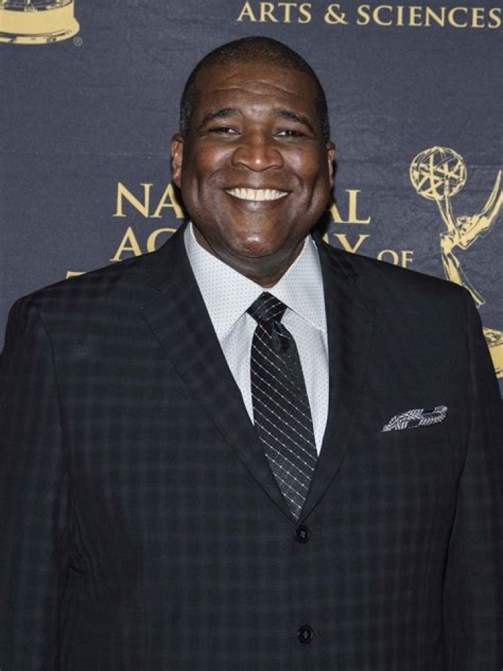 Who is Curt Menefee? See Net-worth, Quote, Awards, Fact, Wiki